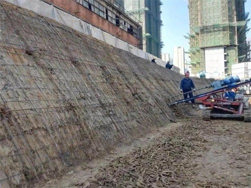 凤城建筑边坡支护